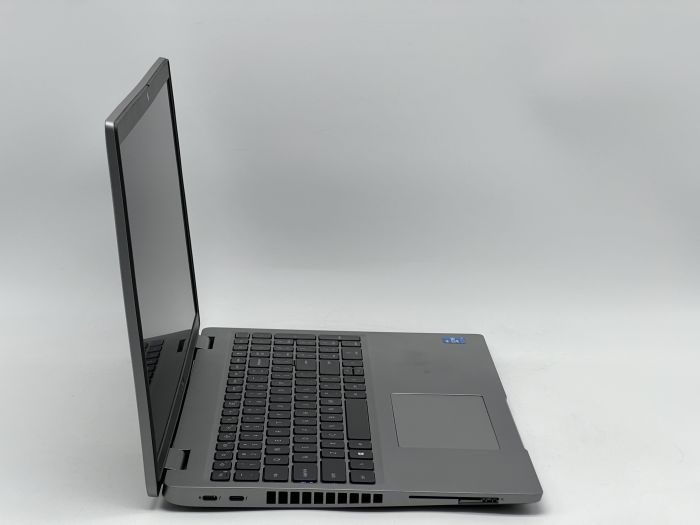Ноутбук Dell Latitude 5520, i5-1145G7, 16 GB, 240 GB, Intel Iris Xe Graphics, 1920x1080, IPS [SH2609575] БУ - зображення 2