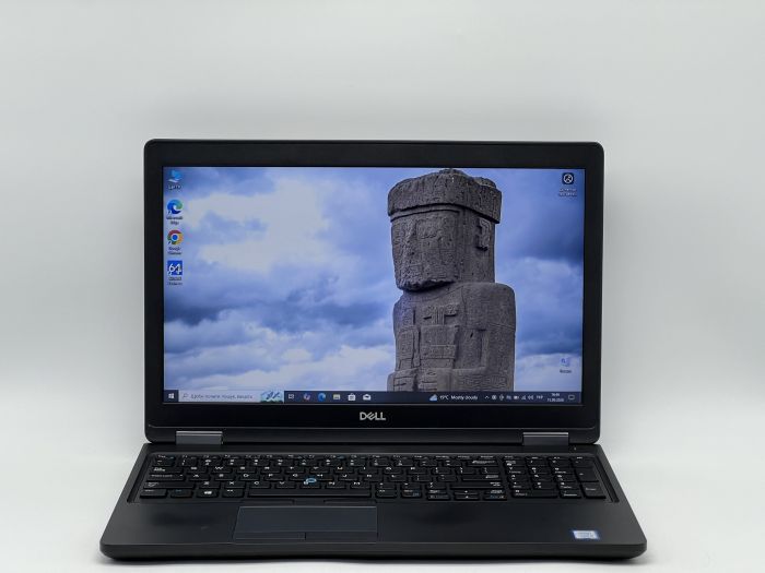 Ноутбук Dell Latitude 5590, i5-7300U, 16 GB, 240 GB, Intel HD Graphics 620, 1366x768, TN [SH2607332] БУ - зображення 1