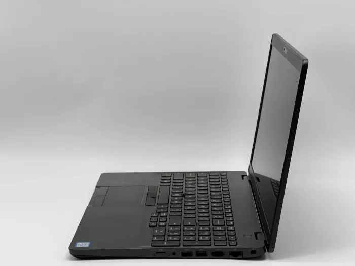 Ноутбук Dell Latitude 5500, i5-8365U, 16 GB, 240 GB, Intel UHD Graphics 620, 1920x1080, IPS [SH2504850] БУ - зображення 3