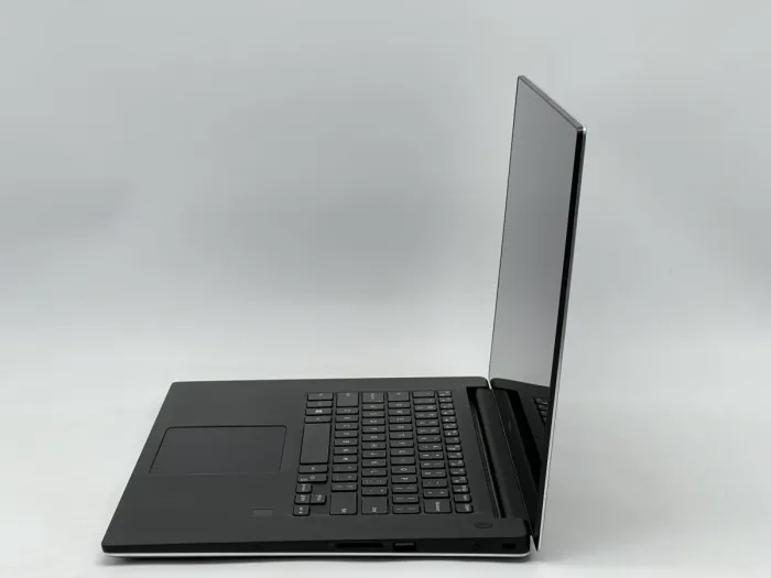 Ноутбук Dell XPS 15 9560, i7-7700HQ, 16 GB, 480 GB, NVIDIA GeForce GTX 1050, 3840x2160, IPS [SH26051060] БУ - зображення 3