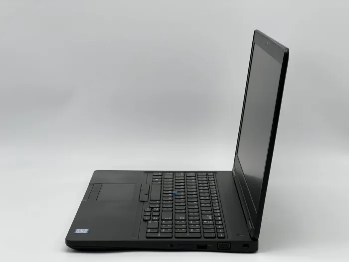 Ноутбук Dell Latitude 5590, i5-7300U, 8 GB, 120 GB, Intel HD Graphics 620, 1366x768, TN [SH26061039] БУ - зображення 3