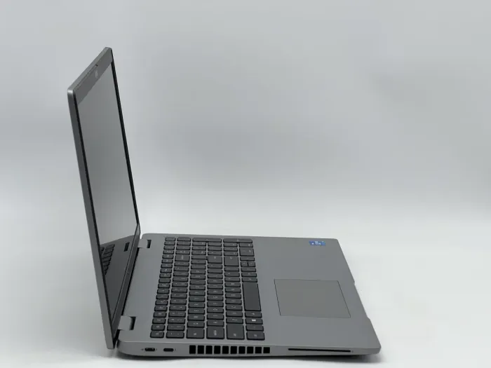 Ноутбук Dell Latitude 5520, i5-1145G7, 16 GB, 240 GB, Intel Iris Xe Graphics, 1920x1080, IPS [SH2608191] БУ - зображення 2