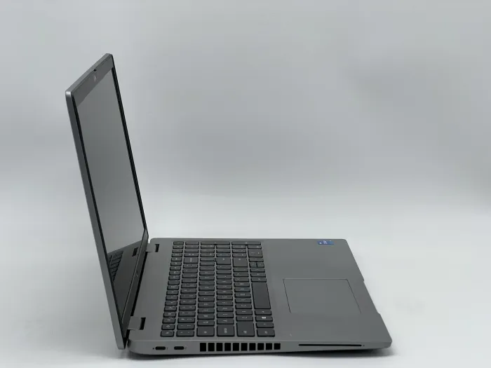 Ноутбук Dell Latitude 5520, i5-1145G7, 16 GB, 240 GB, Intel Iris Xe Graphics, 1920x1080, IPS [SH2505629] БУ - зображення 2