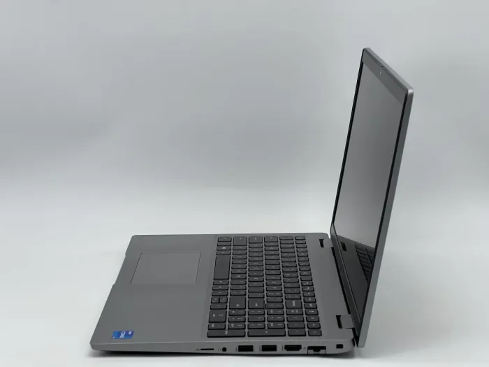 Ноутбук Dell Latitude 5520, i5-1135G7, 16 GB, 240 GB, Intel Iris Xe Graphics, 1920x1080, IPS [SH2608184] БУ - зображення 3