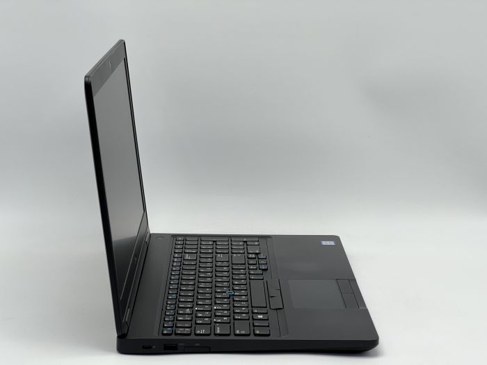 Ноутбук Dell Latitude 5590, i5-7300U, 8 GB, 120 GB, Intel HD Graphics 620, 1366x768, TN [SH2606137] БУ - изображение 2