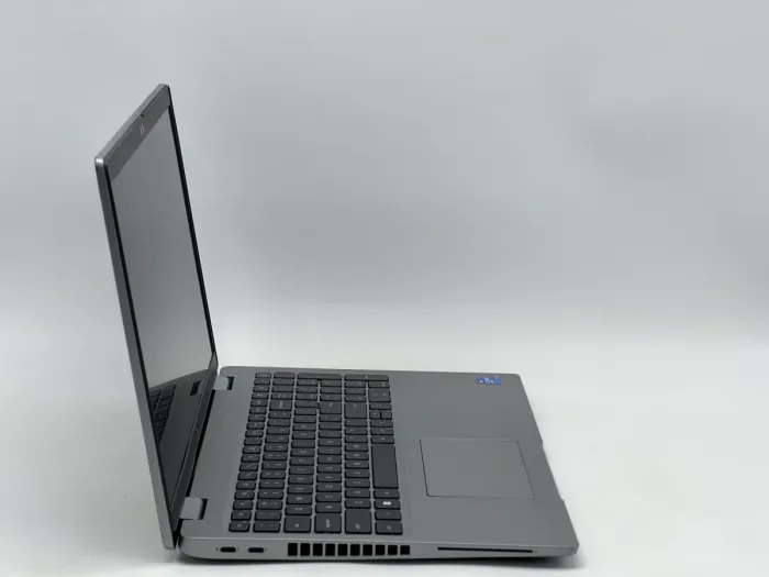 Ноутбук Dell Latitude 5520, i5-1145G7, 16 GB, 240 GB, Intel Iris Xe Graphics, 1920x1080, IPS [SH26081072] БУ - изображение 2