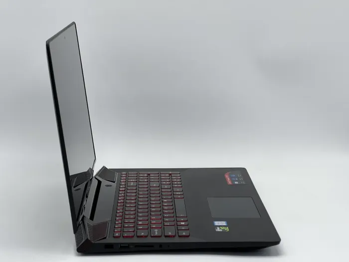 Ноутбук Lenovo IdeaPad Gaming Y700 Touch - 15ISK, i7-7600HQ, 16 GB, 240 GB, NVIDIA GeForce GTX 960M, 1000 GB, 1920x1080, IPS [SH26021144] БУ - зображення 2