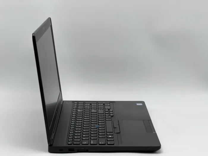 Ноутбук Dell Latitude 5590, i5-7300U, 8 GB, 120 GB, Intel HD Graphics 620, 1366x768, TN [SH2606965] БУ - изображение 2