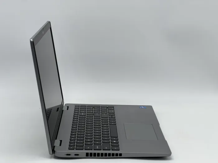 Ноутбук Dell Precision 3560, i5-1145G7, 16 GB, 240 GB, Intel Iris Xe Graphics, 1920x1080, IPS [SH26051098] БУ - зображення 2