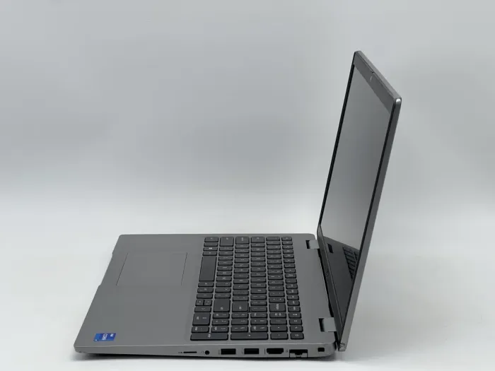 Ноутбук Dell Latitude 5520, i7-1185G7, 16 GB, 240 GB, Intel Iris Xe Graphics, 1920x1080, IPS [SH2609299] БУ - зображення 3