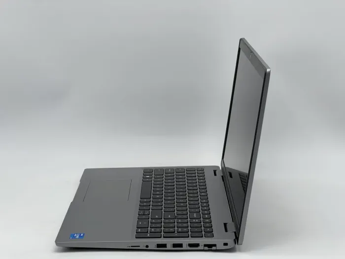 Ноутбук Dell Latitude 5520, i5-1145G7, 16 GB, 240 GB, Intel Iris Xe Graphics, 1920x1080, IPS [SH2608840] БУ - зображення 3
