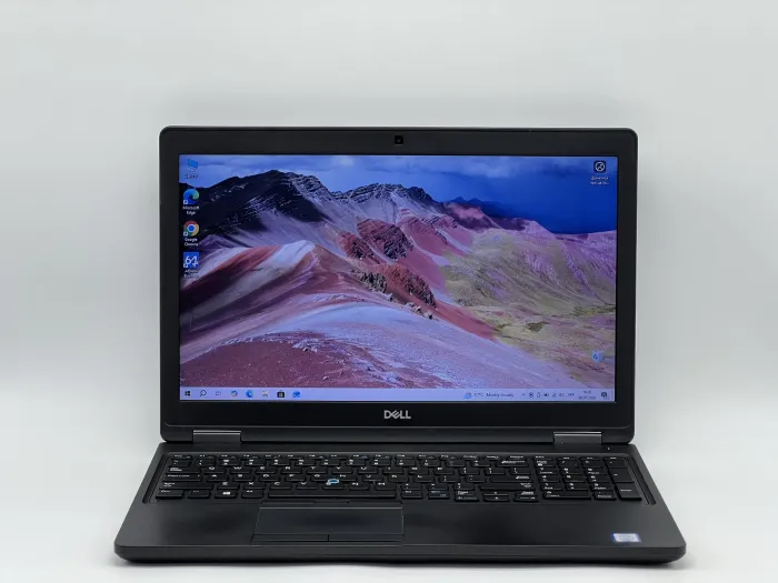 Ноутбук Dell Latitude 5590, i5-7300U, 8 GB, 120 GB, Intel HD Graphics 620, 1366x768, TN [SH26061029] БУ - изображение 1