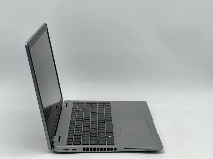 Ноутбук Dell Latitude 5520, i5-1145G7, 16 GB, 240 GB, Intel Iris Xe Graphics, 1920x1080, IPS [SH2608186] БУ - зображення 2
