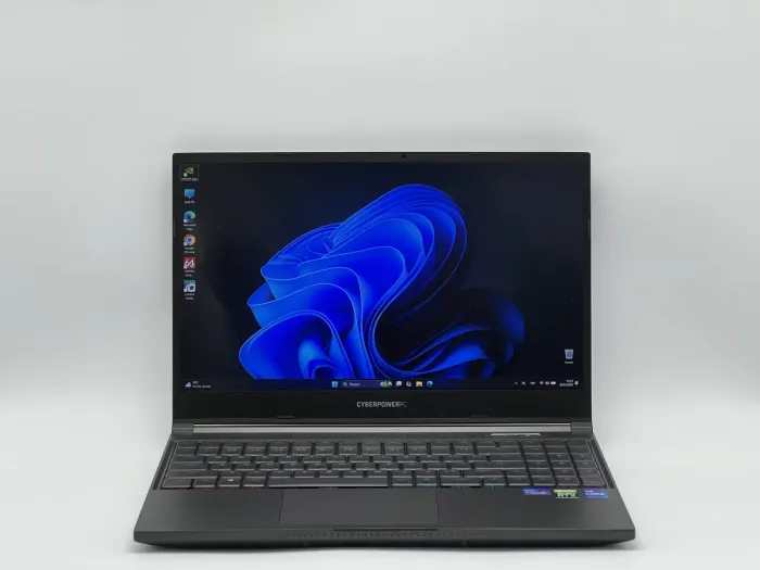 Ноутбук CyberPowerPC Tracer V Edge I15E, i7-11800H, 32 GB, 960 GB, NVIDIA GeForce RTX 3080, 2560x1440, IPS [SH2602076] БУ - зображення 1