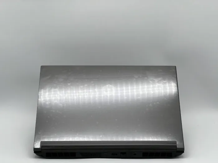 Ноутбук CyberPowerPC Tracer V Edge I15E, i7-11800H, 32 GB, 960 GB, NVIDIA GeForce RTX 3080, 2560x1440, IPS [SH2603366] БУ - зображення 4