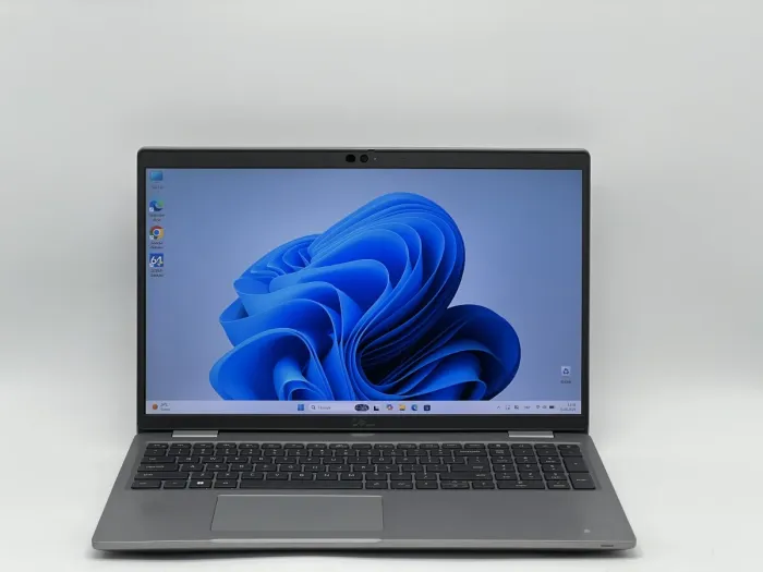 Ноутбук Dell Latitude 5520, i5-1145G7, 16 GB, 240 GB, Intel Iris Xe Graphics, 1920x1080, IPS [SH26061003] БУ - зображення 1
