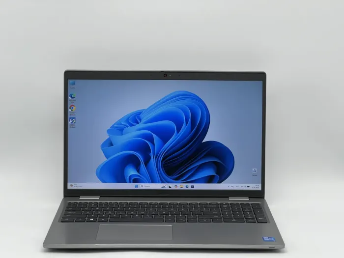 Ноутбук Dell Latitude 5520, i5-1145G7, 16 GB, 240 GB, Intel Iris Xe Graphics, 1920x1080, IPS [SH2608361] БУ - зображення 1