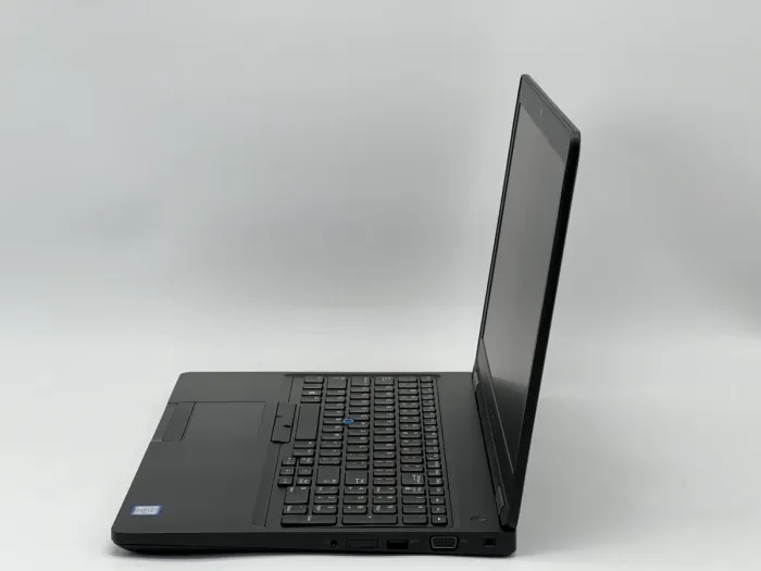 Ноутбук Dell Latitude 5590, i5-8365U, 16 GB, 240 GB, Intel UHD Graphics 620, 1920x1080, IPS [SH2609400] БУ - зображення 3