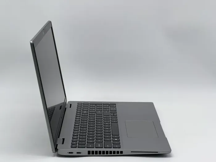 Ноутбук Dell Latitude 5520, i5-1145G7, 16 GB, 240 GB, Intel Iris Xe Graphics, 1920x1080, IPS [SH25121327] БУ - зображення 2