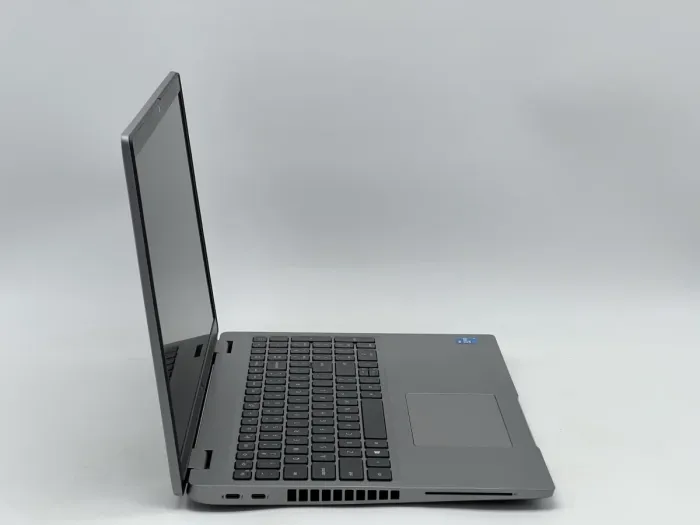 Ноутбук Dell Latitude 5520, i5-1145G7, 16 GB, 240 GB, Intel Iris Xe Graphics, 1920x1080, IPS [SH2608847] БУ - зображення 2