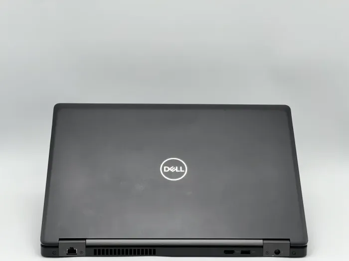 Ноутбук Dell Latitude 5590, i5-7300U, 8 GB, 120 GB, Intel HD Graphics 620, 1366x768, TN [SH26061032] БУ - зображення 4