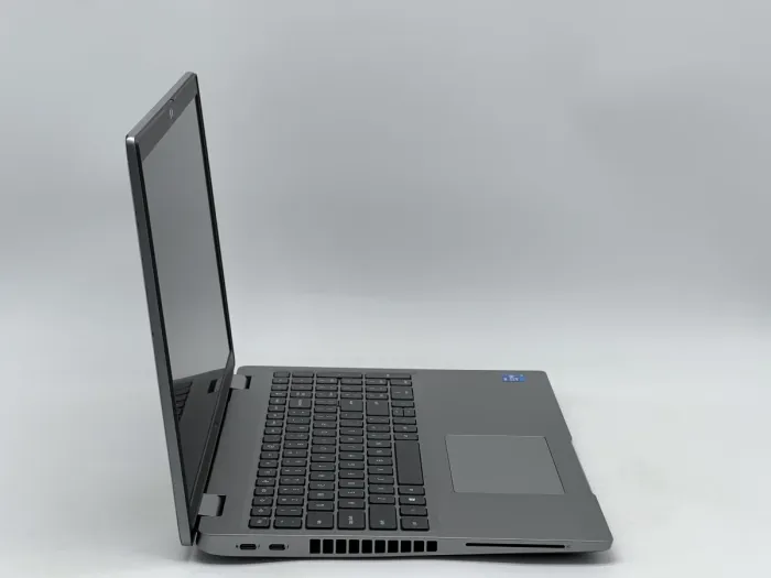 Ноутбук Dell Latitude 5520, i5-1145G7, 16 GB, 240 GB, Intel Iris Xe Graphics, 1920x1080, IPS [SH26061018] БУ - зображення 2
