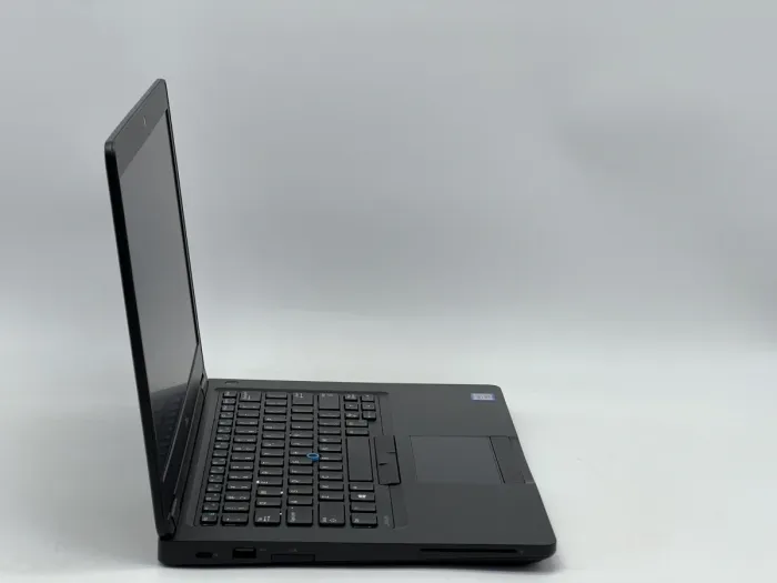 Ноутбук Dell Latitude 5480, i7-7820HQ, 8 GB, 120 GB, Intel HD Graphics 630, 1366x768, TN [DV2608249] БУ - изображение 2
