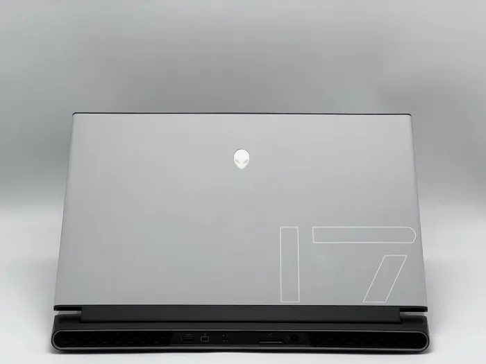 Ноутбук Dell Alienware M17 R4, i7-10750H, 16 GB, 1024 GB, NVIDIA GeForce RTX 3070, 1920x1080, IPS [SH2505944] БУ - зображення 4