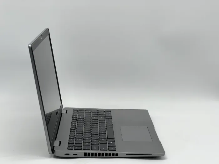 Ноутбук Dell Latitude 5520, i7-1185G7, 16 GB, 240 GB, Intel Iris Xe Graphics, 1920x1080, IPS [SH2606299] БУ - зображення 2
