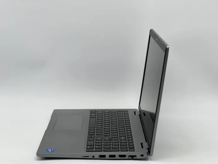 Ноутбук Dell Latitude 5520, i5-1145G7, 16 GB, 240 GB, Intel Iris Xe Graphics, 1920x1080, IPS [SH2608021] БУ - изображение 3