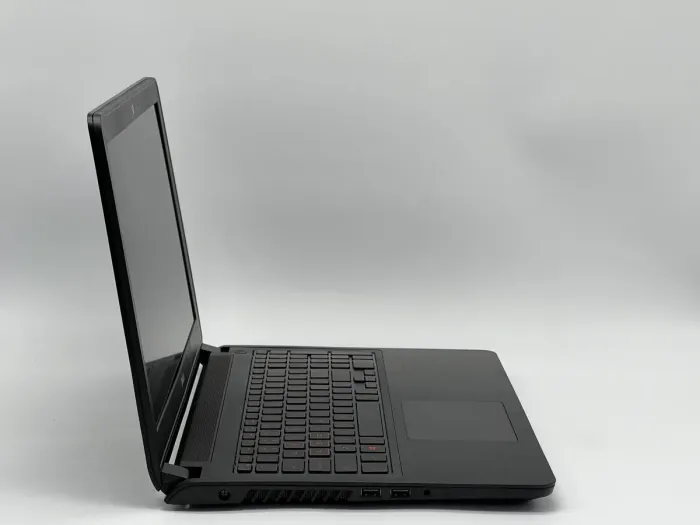 Ноутбук Dell Inspiron 15-7559, i5-6300HQ, 16 GB, 480 GB, NVIDIA GeForce GTX 960M, 1920x1080, IPS [SH2602932] БУ - зображення 2
