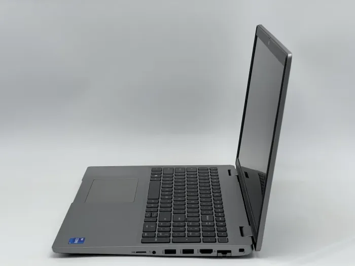 Ноутбук Dell Latitude 5520, i7-1165G7, 16 GB, 240 GB, Intel Iris Xe Graphics, 1920x1080, IPS [SH2609222] БУ - зображення 3