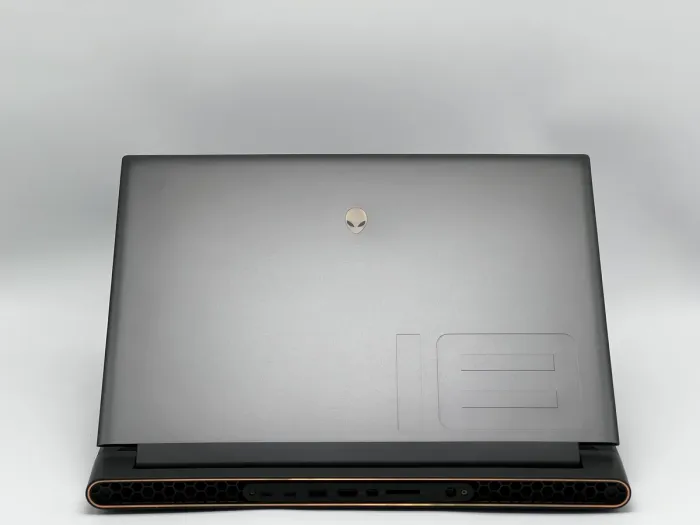 Ноутбук Dell Alienware M18 R2, i9-14900HX, 32 GB, 1920 GB, NVIDIA GeForce RTX 4080, 2560 x 1600, IPS [SH2509721] БУ - зображення 4