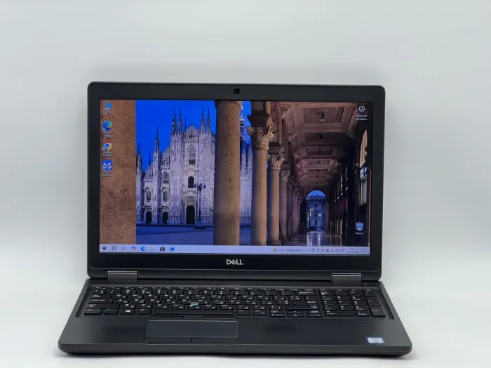 Ноутбук Dell Latitude 5590, i5-7300U, 8 GB, 120 GB, Intel HD Graphics 620, 1366x768, TN [SH2606137] БУ - зображення 1