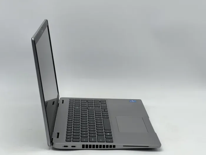 Ноутбук Dell Latitude 5520, i5-1145G7, 16 GB, 240 GB, Intel Iris Xe Graphics, 1920x1080, IPS [SH2608358] БУ - изображение 2