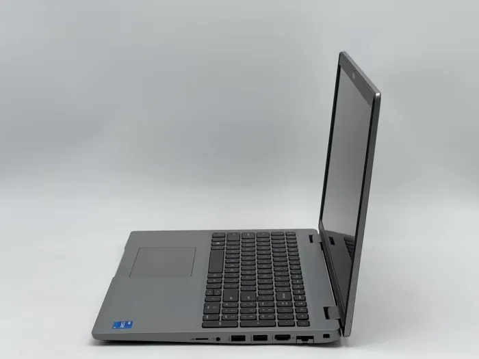 Ноутбук Dell Latitude 5520, i5-1135G7, 16 GB, 240 GB, Intel Iris Xe Graphics, 1920x1080, IPS [SH2606896] БУ - зображення 3
