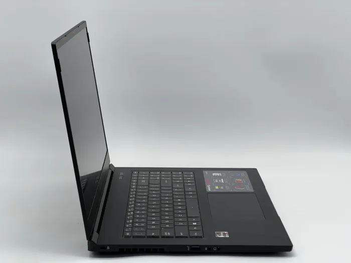 Ноутбук Maingear Vector Pro 2 MG-VCP17A3070, AMD Ryzen 9 5900HX, 32 GB, 480 GB, NVIDIA GeForce RTX 3070, 2560x1440, IPS [SH26031368] БУ - зображення 2