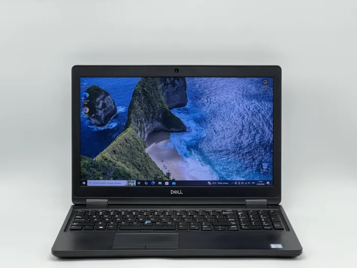 Ноутбук Dell Latitude 5590, i5-7300U, 8 GB, 120 GB, Intel HD Graphics 620, 1366x768, TN [SH26061008] БУ - изображение 1