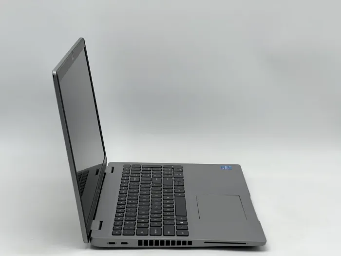 Ноутбук Dell Latitude 5520, i5-1145G7, 16 GB, 240 GB, Intel Iris Xe Graphics, 1920x1080, IPS [SH26081074] БУ - зображення 2