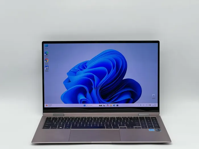 Ноутбук Samsung Galaxy Book Pro 360 NP950QDB, i7-1165G7, 16 GB, 480 GB, Intel Iris Xe Graphics, 1920x1080, OLED [SH2604144] БУ - зображення 1