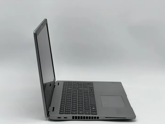 Ноутбук Dell Latitude 5520, i5-1145G7, 16 GB, 240 GB, Intel Iris Xe Graphics, 1920x1080, IPS [SH2505630] БУ - зображення 2