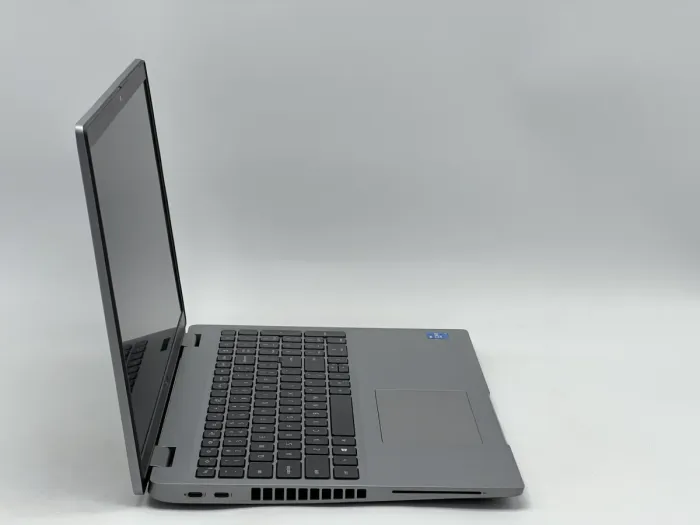 Ноутбук Dell Latitude 5520, i5-1145G7, 16 GB, 240 GB, Intel Iris Xe Graphics, 1920x1080, IPS [SH2608813] БУ - зображення 2