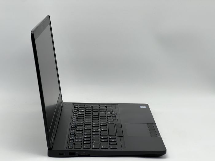Ноутбук Dell Latitude 5590, i5-7300U, 8 GB, 120 GB, Intel HD Graphics 620, 1366x768, TN [SH26061023] БУ - изображение 2