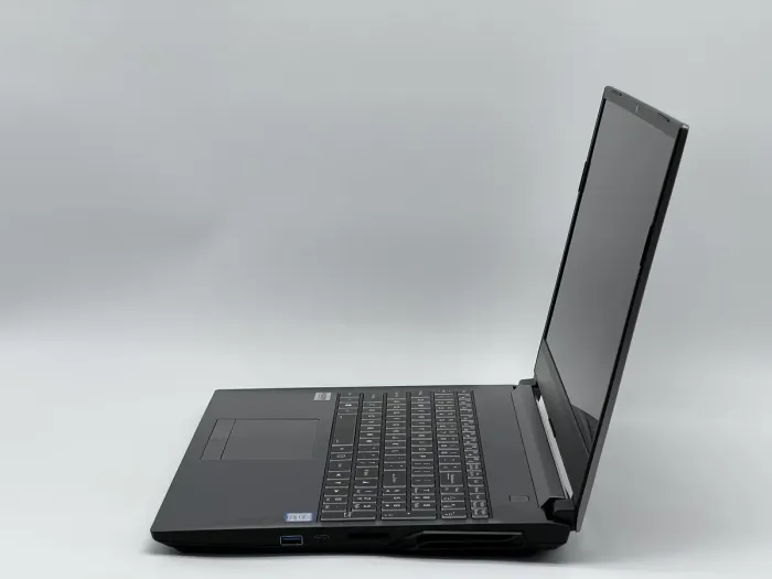 Ноутбук Clevo Sager NH58RH, i5-9300H, 16 GB, 480 GB, NVIDIA GeForce GTX 1050, 1920x1080, IPS [SH26021557] БУ - зображення 3