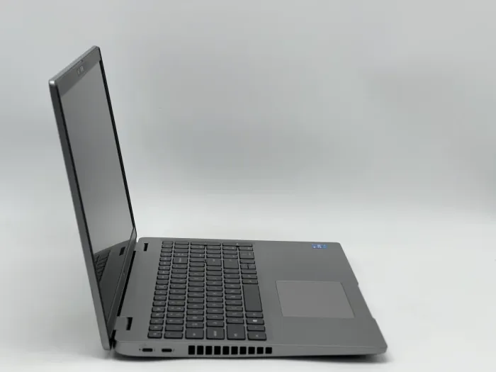 Ноутбук Dell Latitude 5520, i5-1145G7, 16 GB, 480 GB, Intel Iris Xe Graphics, 1920x1080, IPS [SH2605317] БУ - зображення 2