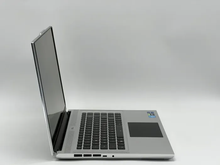 Ноутбук Gigabyte Aero 16 XE5 RP86, i7-12700H, 16 GB, 960 GB, NVIDIA GeForce RTX 3070 Ti, 3840x2400, OLED [SH2604034] БУ - зображення 2