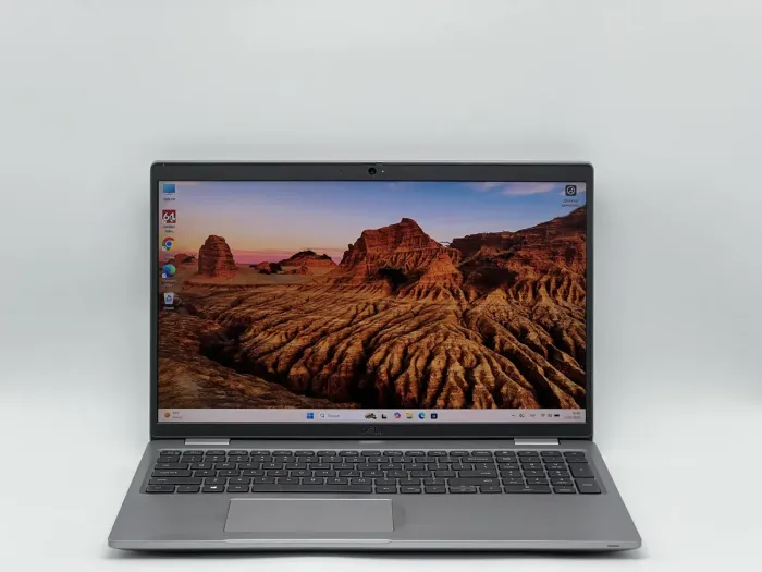 Ноутбук Dell Latitude 5520, i7-1185G7, 16 GB, 240 GB, Intel Iris Xe Graphics, 1920x1080, IPS [SH2602090] БУ - зображення 1