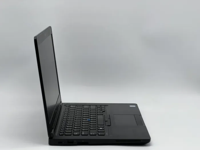 Ноутбук Dell Latitude 5480, i5-6300U, 16 GB, 240 GB, Intel HD Graphics 520, 1366x768, TN [SH2604544] БУ - зображення 2