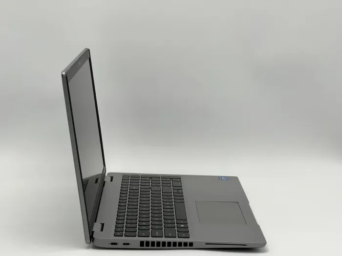 Ноутбук Dell Latitude 5520, i5-1145G7, 16 GB, 240 GB, Intel Iris Xe Graphics, 1920x1080, IPS [SH2601441] БУ - зображення 2
