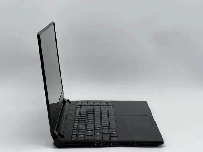 Ноутбук Gigabyte Aero 15 OLED KC RP75, i7-10870H, 16 GB, 960 GB, NVIDIA GeForce RTX 3060, 3840x2160, OLED [SH2510807] БУ - зображення 2